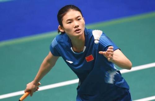 英超因悼念 英超因悼念