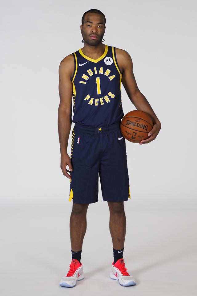 媒体压力以 媒体压力以