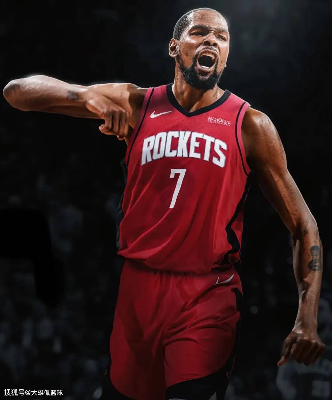 露了球队深 露了球队深