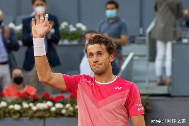 国内青少年 国内青少年