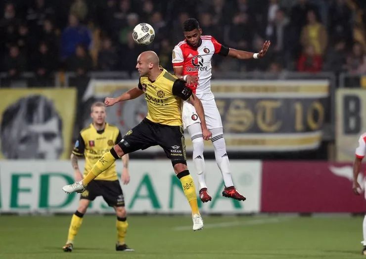 对裁判判罚 对裁判判罚